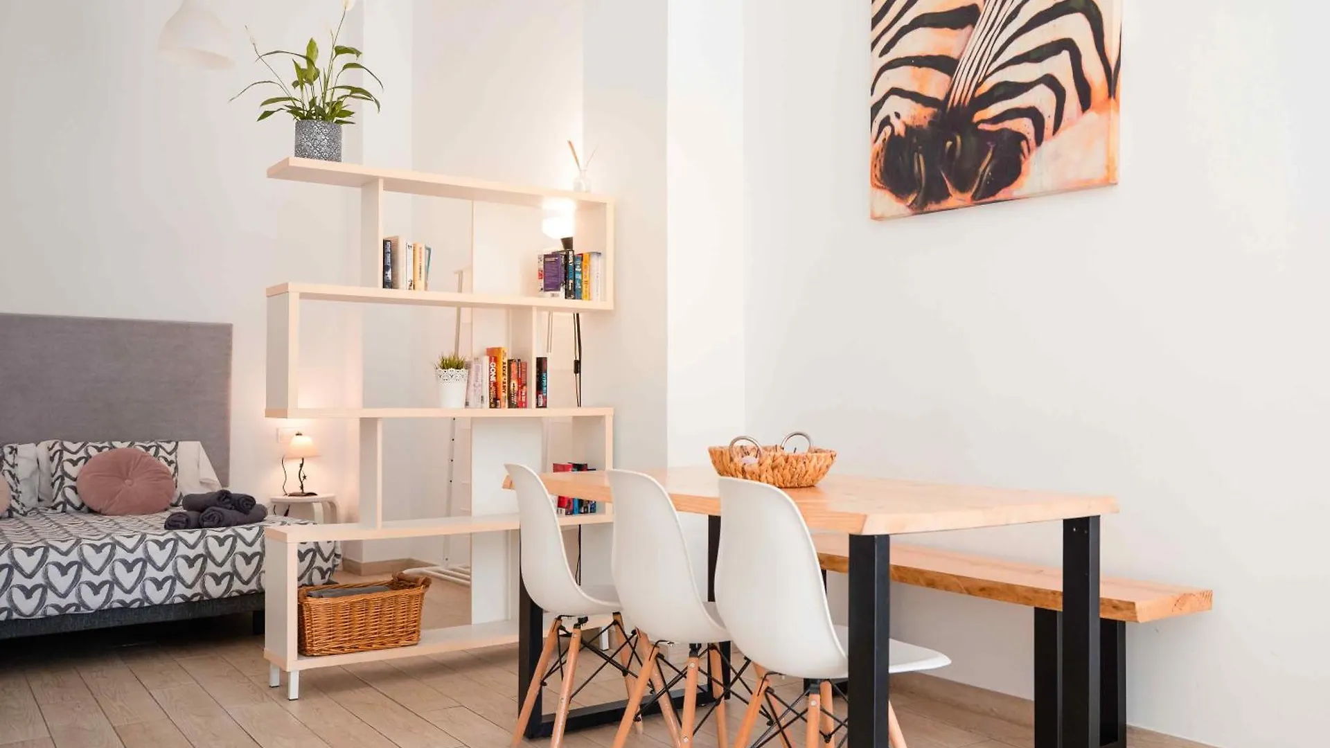 Claveles Suite By Lets Malaga location