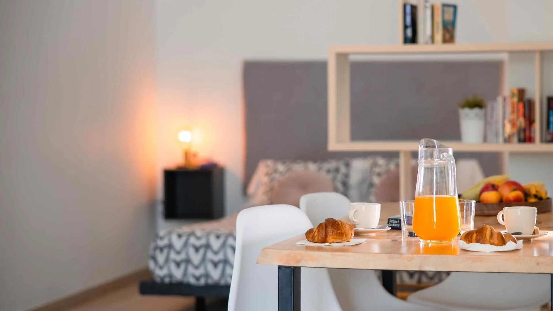 Apartamento Claveles Suite By Lets Málaga